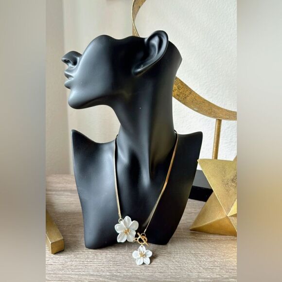 Bohemian flower necklace A932 - Picture 3 of 3